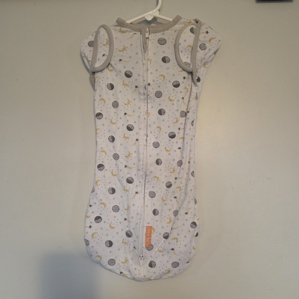 SwaddleMe Transition Bag Large Moon & Stars Gray White